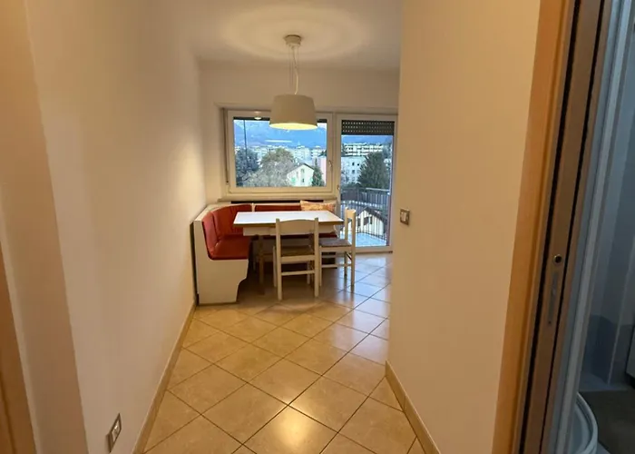 Vista Rosengarten Bed and Breakfast 3*